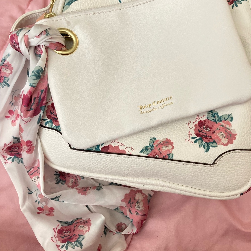 Small Backpack - Picture 3 of 9